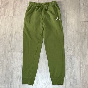 Jordan Olive Green Joggers Kids XL Sweatpants